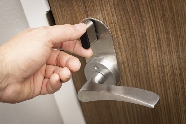 Deadbolt Assembly in Clover